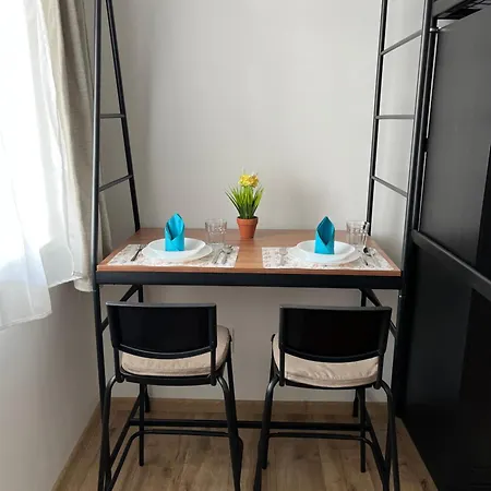 Pullman Apartment